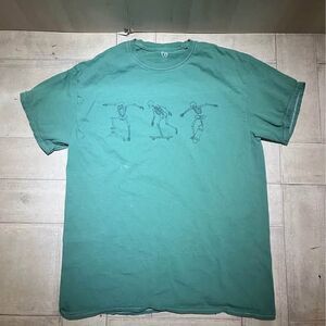 green T-shirt Project Social T graphic tee skateboarding skeletons size medium